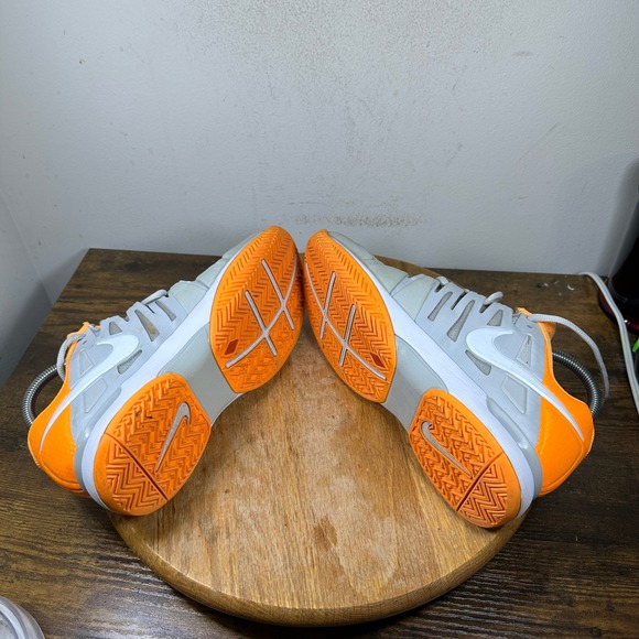 Nike Vapor Court Tennis Shoes Women\'s Gray Orange Sneakers Size 8 543222-018